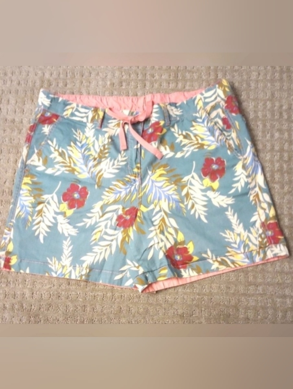 Tailor Reversible Chino Floral Shorts